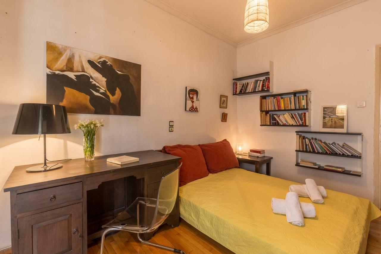 Art Deco Spacious Appartment Close To Centre Атина Екстериор снимка
